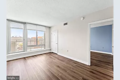 555 Massachusetts Avenue NW #1307, Washington, DC 20001 - Photo 2