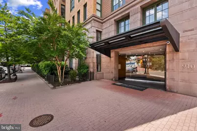 910 M Street NW #1006, Washington, DC 20001 - Photo 34