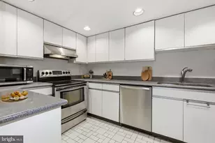 308 East Capitol St NE, Washington, DC 20003 - Photo 4