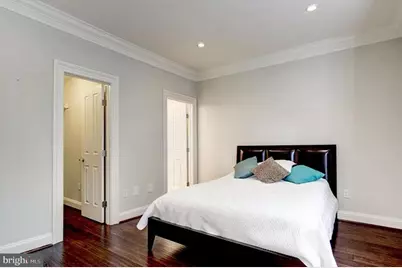 3040 R Street NW #1/2, Washington, DC 20007 - Photo 8