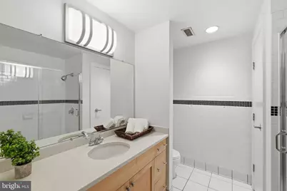 809 6th Street NW #22, Washington, DC 20001 - Photo 14