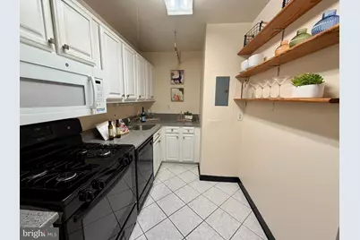 209 G Street SW #143, Washington, DC 20024 - Photo 8