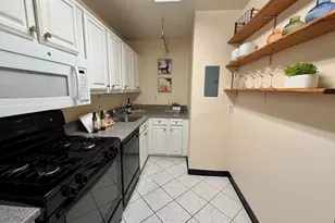 209 G St SW, Washington, DC 20024 - Photo 8