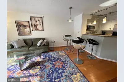 1230 23rd Street NW #502, Washington, DC 20037 - Photo 4