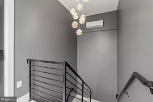 1215 Holbrook Terrace NE, Washington, DC 20002 - Photo 4