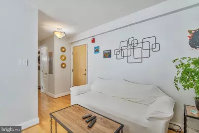 738 Longfellow Street NW #206, Washington, DC 20011 - Photo 8