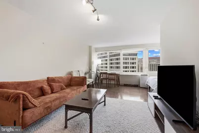1330 New Hampshire Avenue NW #911, Washington, DC 20036 - Photo 4