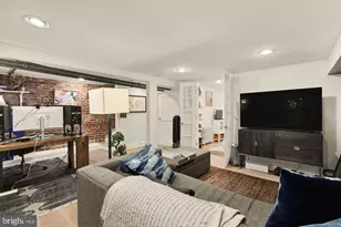3107 17th St NW, Washington, DC 20010 - Photo 30