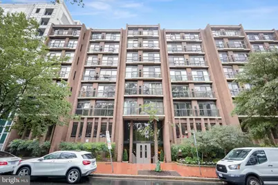 1001 NW 26th Street NW #806, Washington, DC 20037 - Photo 2