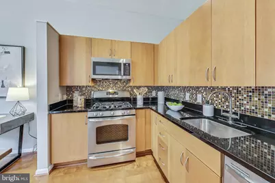 811 4th Street NW #112, Washington, DC 20001 - Photo 10