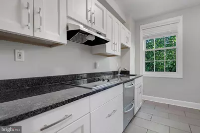 711 A Street NE, Washington, DC 20002 - Photo 8