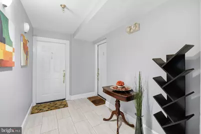 1527 16th Street NW #1, Washington, DC 20036 - Photo 4