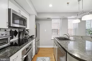 1527 16th St NW, Washington, DC 20036 - Photo 14