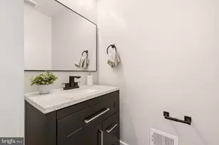 418 Allison St NW, Washington, DC 20011 - Photo 18