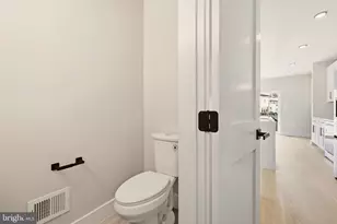 418 Allison St NW, Washington, DC 20011 - Photo 20