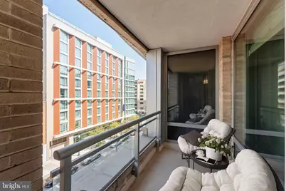 1155 23rd Street NW #5M, Washington, DC 20037 - Photo 4