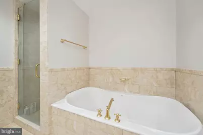 1155 23rd Street NW #5M, Washington, DC 20037 - Photo 8