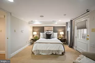 1832 Calvert St NW, Washington, DC 20009 - Photo 16