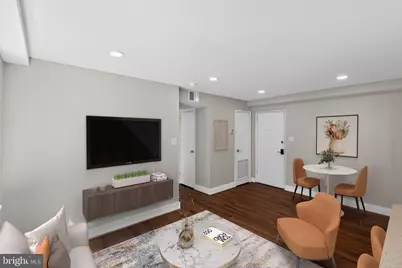 212 Oakwood Street SE #213, Washington, DC 20032 - Photo 2