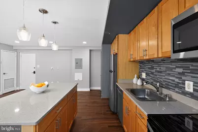 212 Oakwood Street SE #213, Washington, DC 20032 - Photo 6
