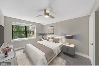 212 Oakwood Street SE #213, Washington, DC 20032 - Photo 4