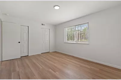 808 Chesapeake Street SE, Washington, DC 20032 - Photo 4