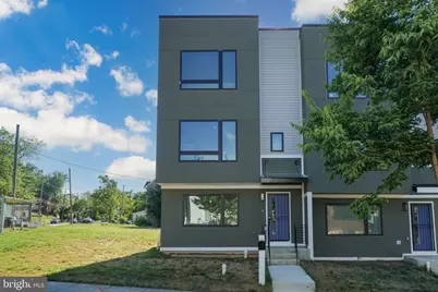 1004 50th Place NE, Washington, DC 20019 - Photo 2