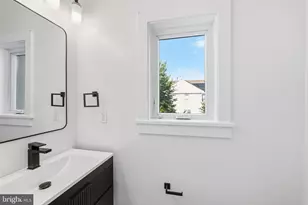 1004 50th Pl NE, Washington, DC 20019 - Photo 24