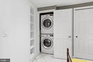 1227 1st St NW, Washington, DC 20001 - Photo 32
