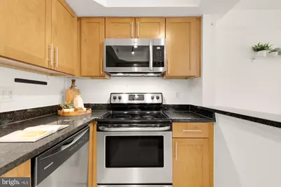 3601 38th Street NW #303, Washington, DC 20016 - Photo 6