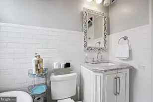 722 13th St SE, Washington, DC 20003 - Photo 12