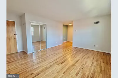 1627 Massachusetts Avenue SE #302, Washington, DC 20003 - Photo 4
