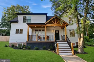 1006 Shepherd St NE, Washington, DC 20017 - Photo 2