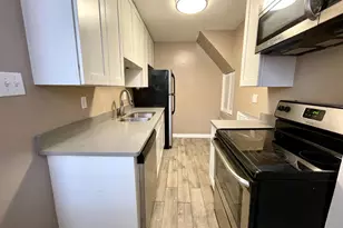 819 12th St NE, Washington, DC 20002 - Photo 6