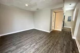 819 12th St NE, Washington, DC 20002 - Photo 2