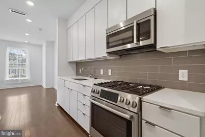 300 8th Street NE #209, Washington, DC 20002 - Photo 4