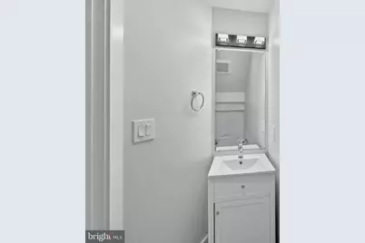 1650 Columbia Road NW #402, Washington, DC 20009 - Photo 8