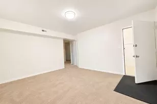 5313 Astor Pl SE, Washington, DC 20019 - Photo 4