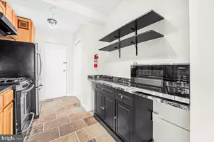 4201 Cathedral Ave NW, Washington, DC 20016 - Photo 12