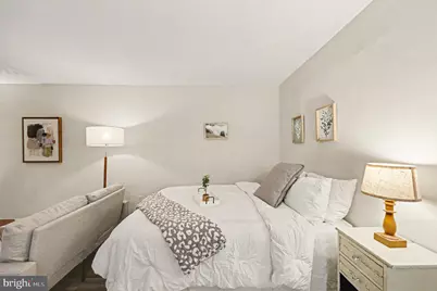 2325 42nd Street NW #220, Washington, DC 20007 - Photo 16