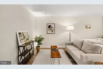 2325 42nd Street NW #220, Washington, DC 20007 - Photo 8