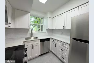 3801 Newark Street NW #A427, Washington, DC 20016 - Photo 4