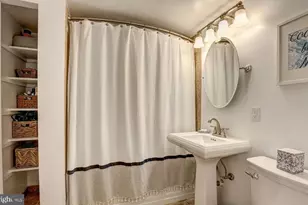 2123 California St NW, Washington, DC 20008 - Photo 12