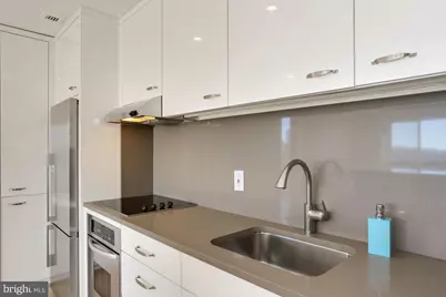 3251 Prospect Street NW #401, Washington, DC 20007 - Photo 10