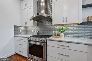 21 4th St NE, Washington, DC 20002 - Photo 12