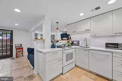 21 4th Street NE, Washington, DC 20002 - Photo 30