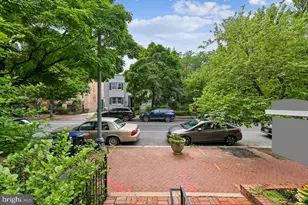 21 4th St NE, Washington, DC 20002 - Photo 34