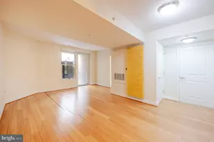915 E St NW, Washington, DC 20004 - Photo 6