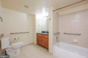 915 E St NW, Washington, DC 20004 - Photo 14