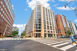 1025 1st St SE, Washington, DC 20003 - Photo 26